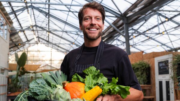 Nieuwe eigenaar Kweekcafé haalt binnen twee weken geld op voor Hortus